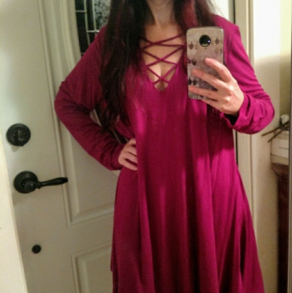 NWOT sexy deep fuchsia/cranberry dress size large - Picture 3 of 3